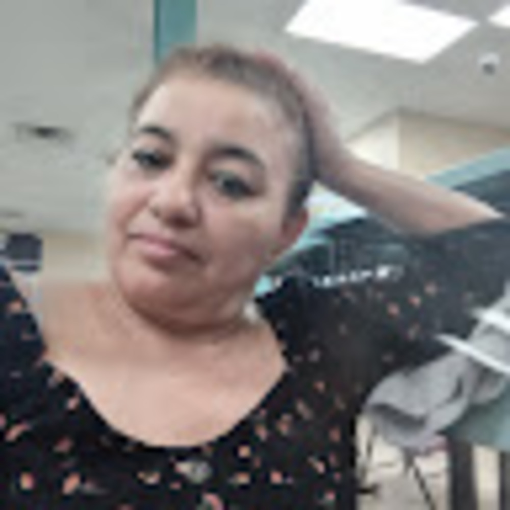 Meet your Posher, Deysi